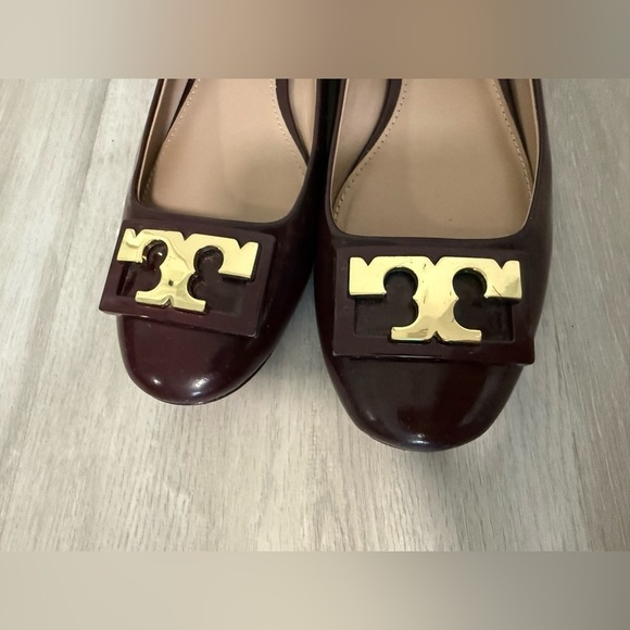 Tory Burch Gigi Heel Pump Flat Chocolate Brown Patent Leather Size 5.5M - Picture 6 of 8